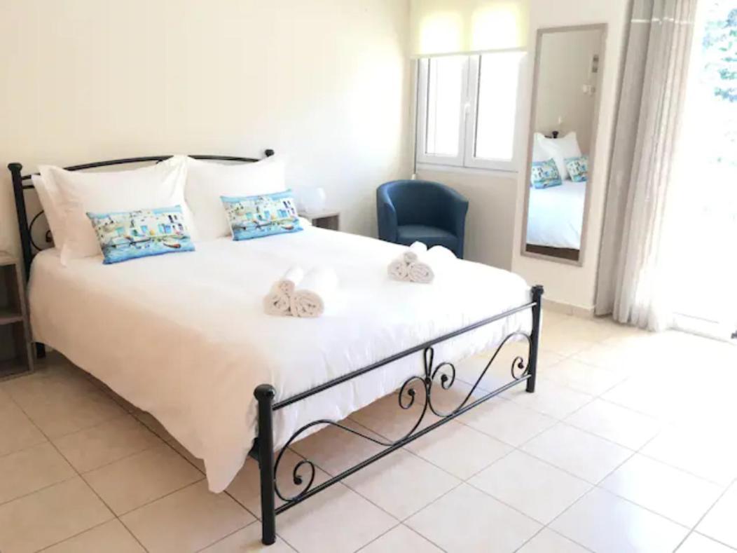 העיירה רתימנו Koumpe Blue Sea View Apartment מראה חיצוני תמונה