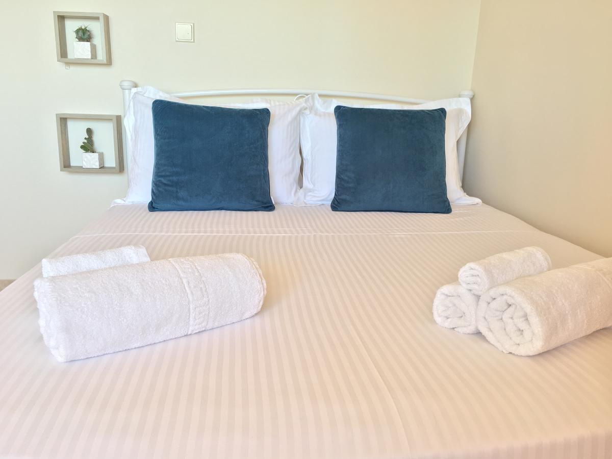 העיירה רתימנו Koumpe Blue Sea View Apartment מראה חיצוני תמונה