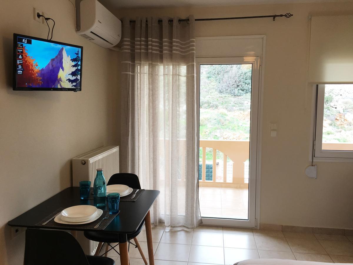 העיירה רתימנו Koumpe Blue Sea View Apartment מראה חיצוני תמונה
